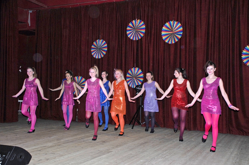 Teātra studija «Savējie» rādīja uzvedumu par Bārbijām un Keniem. 
Autors: Ivars Bogdanovs