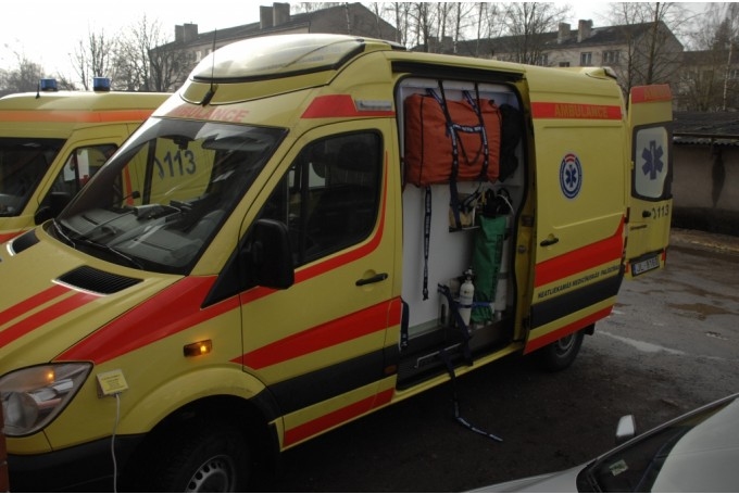 Februārī arī Bauskas NMPD mediķi saņēma jaunu ātrās palīdzības automašīnu.
Autors: no „Bauskas Dzīves” arhīva.