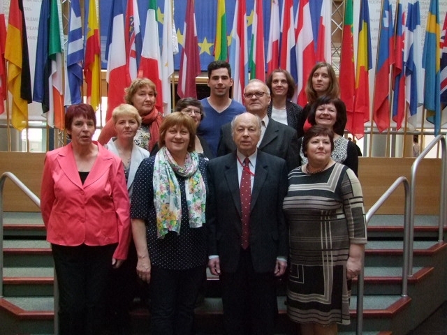 Zemnieku pārstāvji no Bauskas, Iecavas un Vecumnieku novada Strasbūrā.
Autors: no LZF albuma.