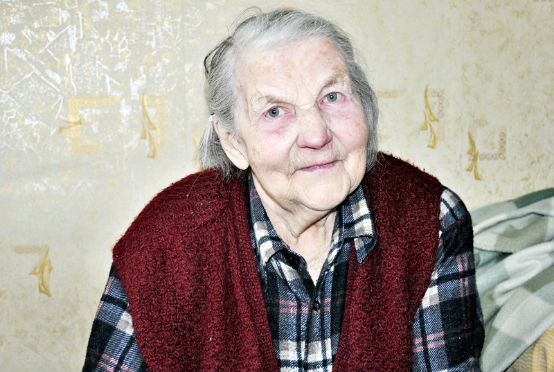 Anna Līdaka allaž ir rūpējusies, lai bērni un mazbērni tiktu nokristīti un neaizmirstu Dievu.
Autors: Māris Krūmiņš