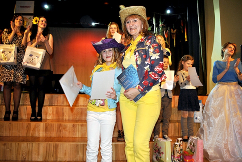 Kultūras nama direktore Alma Spale vērtēs konkursantus.
Autors: no «Bauskas Dzīves» arhīva