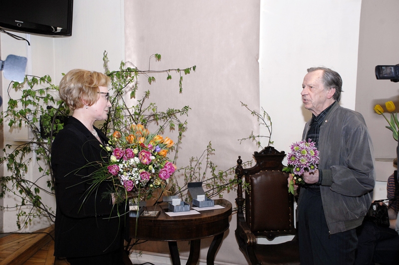 Režisors Mihails Kublinskis Lāsmu Kugrēnu dēvē par savu aktrisi.
Autors: Ivars Bogdanovs