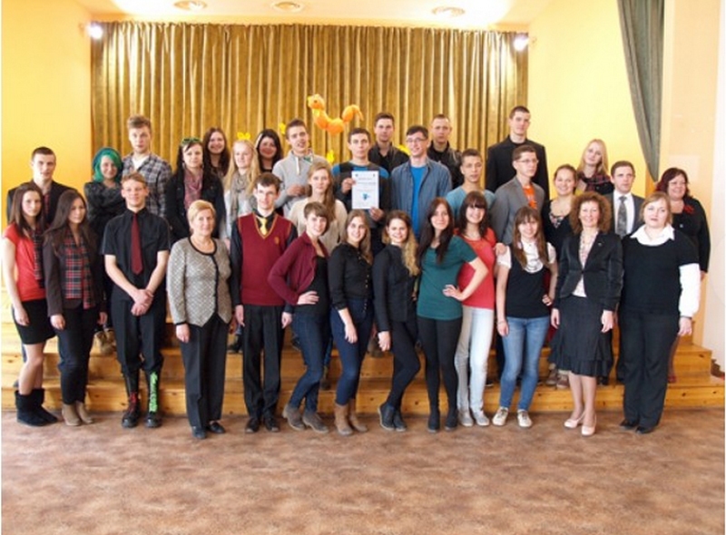 Pērn ikgadējā vidusskolēnu ekonomikas erudītu konkursā Iecavas vidusskolā labākā bija Vecumnieku vidusskolas vienība.
Autors: no «Bauskas Dzīves» arhīva