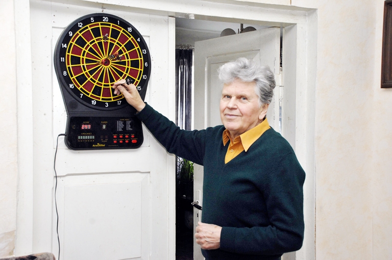 Sportists Aivars Kamols gaida 2015. gadu, kad varēs startēt vecuma grupā virs 80 gadiem. 
Autors: Ivars Bogdanovs