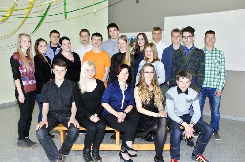 BAUSKAS VALSTS ĢIMNĀZIJAS 9.A KLASE.
Autors: Foto – Ivars Bogdanovs