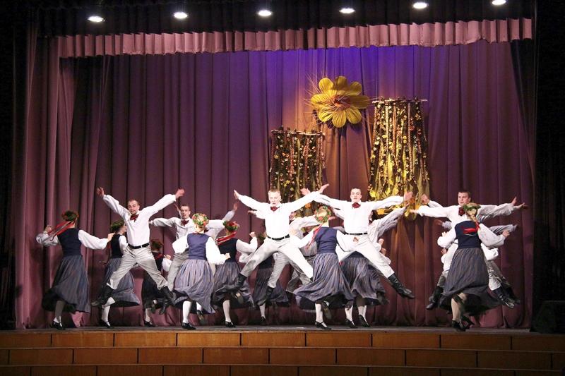 Tautas deju ansamblis «Jandāls» rādīja izcilu sniegumu.
Autors: Linda Kaufmane