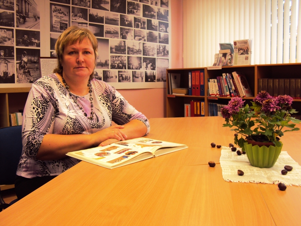 Vecumnieku novada Valles pagasta bibliotēkas vadītājai Ingūnai Ķļaviņai ir piešķirts tituls «Pagasta bibliotekārs – gaismas nesējs».
Autors: www.bauskasbiblioteka.lv
