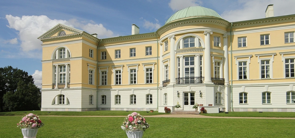 Autors: www.gopalace.lv