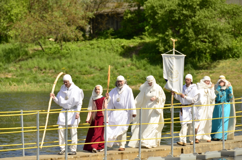 Baltu klubs iepriekšējos Mežotnes pilskalna svētkos.
Autors: baltuklubs.lv