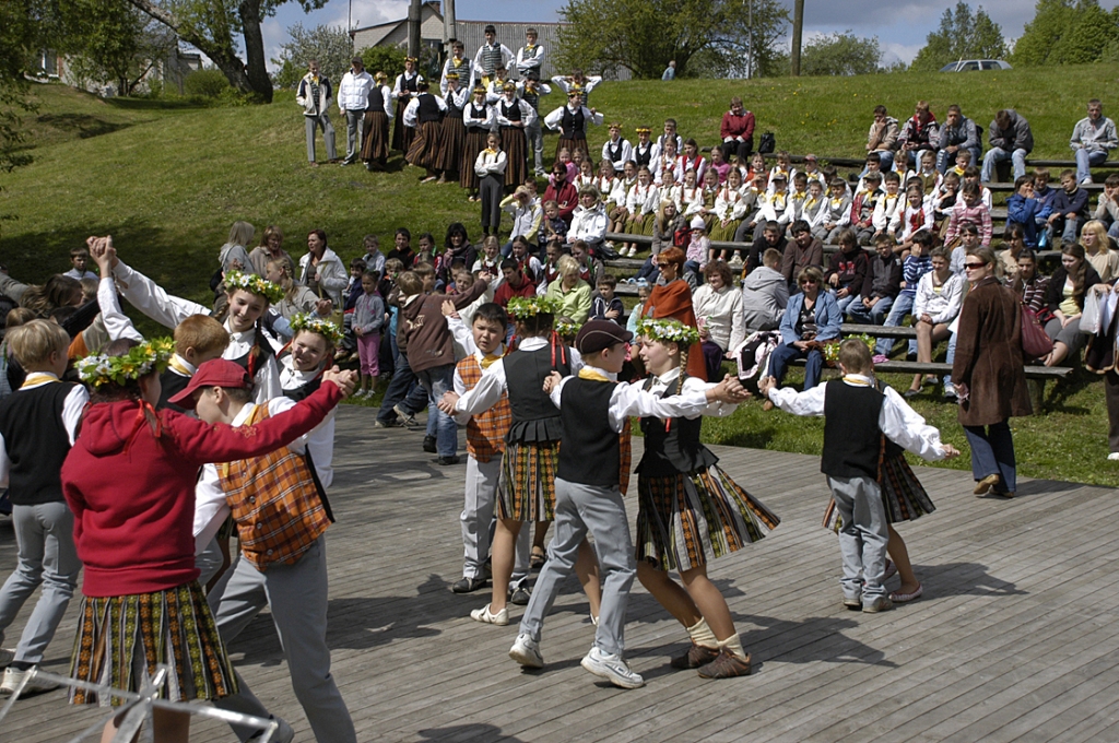Svētkus «Pavasaris Šēnbergā» skaistkalnieši maijā rīko jau daudzus gadus.
Autors: no «Bauskas Dzīves» arhīva.