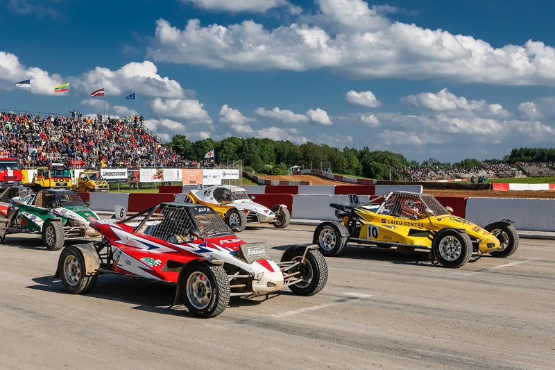 Autors: sporta komplekss 