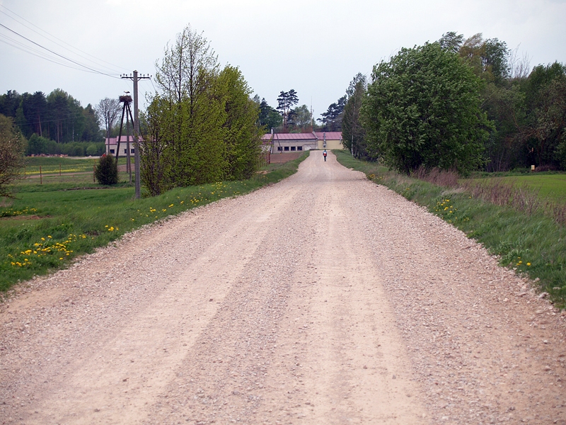 Ceļš Zorģos uz ražotni «Spals», mototrasi un jāšanas sporta centru «Drostalas» pavasara sākumā bija bedrains, bet tagad salabots.
Autors: Antra Ērgle