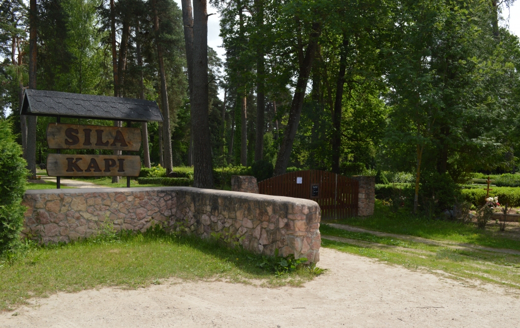 Par jaunu kapavietu līdz šim bija jāmaksā vien Sila kapos. Tagad samaksa piemērota visos kapos.  
Autors: Zane Gorškova