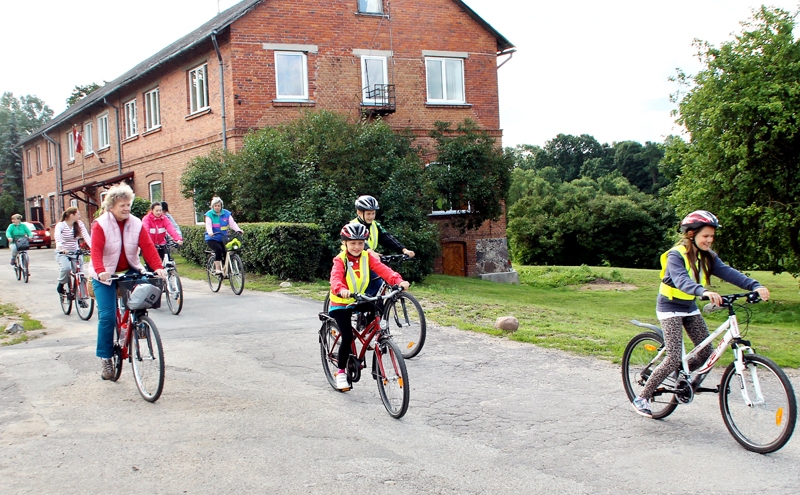 Skaistkalnes otrā velobrauciena dalībnieki dodas ceļā.
Autors: Uldis Varnevičs
