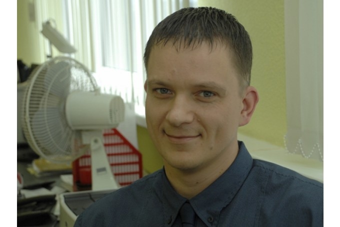 Līdzšinējais Rundāles novada pašvaldības policijas inspektors teju trīs gadus bija saulainietis Uldis Dzidrums, kurš turpmāk Rundāles novada domē ieņems bāriņtiesas priekšsēdētāja vietas izpildītāja amatu.
Autors: No arhīva.