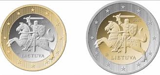 Lietuvā jūnijā izkaltas pirmās eiro monētas, kuras, tāpat kā litus, rotā Lietuvas ģerboņa figūra Vītis – bruņinieks zirga mugurā.
Autors: no kasjauns.lv