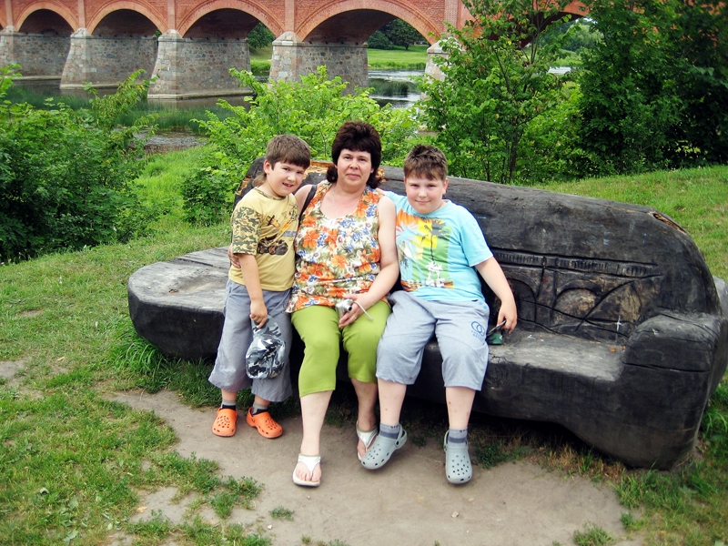 Maija Siliņa ar jaunākajiem dēliem Arvi un Adriānu. 
Autors: Foto no personiskā albuma.