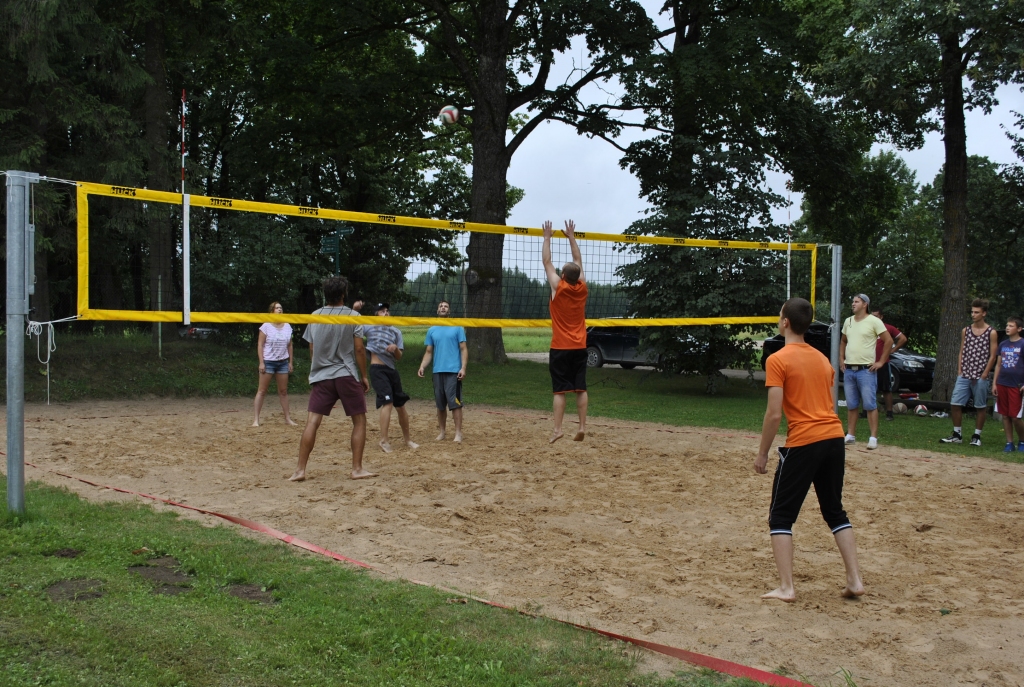 Volejbolā kopā sacentās 11 komandas. 
Autors: Zane Gorškova