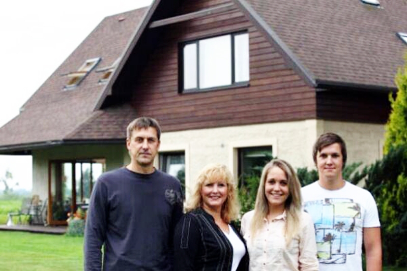 «Strīķeru» saimnieki Andis (no kreisās), Jana, Elīza un Rūdolfs.
Autors: No Latvijas radio arhīva.