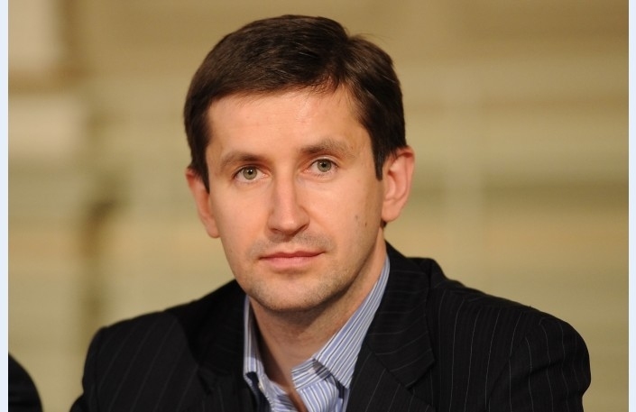 Piektdien, 22. augustā, ekonomikas ministrs Vjačeslavs Dombrovskis (RP/«Vienotība») novadu reģionālo vizīšu gaitā apmeklēs Bauskas un Rundāles novadu.
Autors: apollo.lv