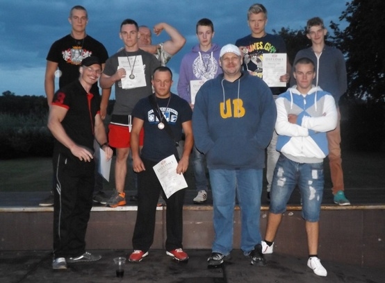 Bauskas svaru stieņa spiešanas vienība Pļaviņās. 
Autors: No albuma.