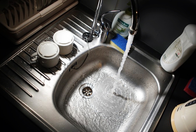 Labs dzeramais ūdens ir ikdienā jūtams ieguvums no Iecavas novadā vairākus gadus ilgušajiem ūdenssaimniecības rekonstrukcijas projektiem.
Autors: No diena.lv.