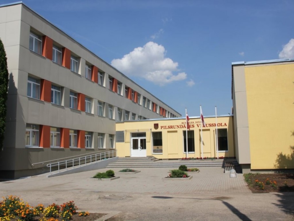 Septembrī skolēni mācības varēs sākt šovasar renovētajā Pilsrundāles vidusskolā.
Autors: rundale.lv