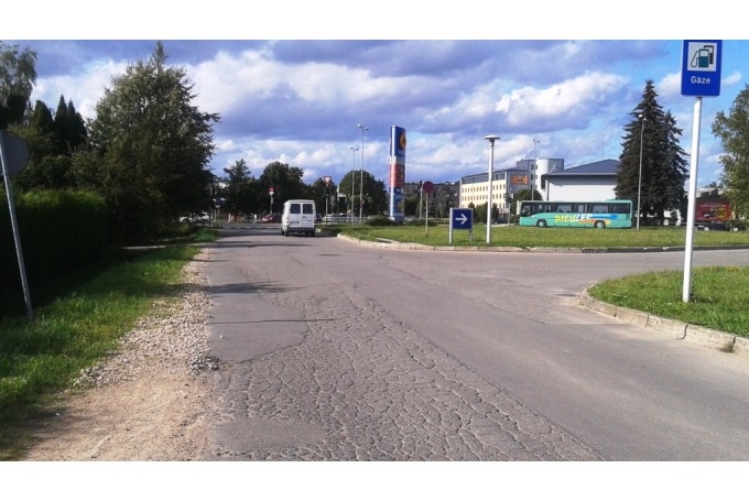 Bauskā 243 metrus garo Kraujas ielas posmu sāks remontēt tuvākajās dienās.
Autors: www.bauskasdzive.lv