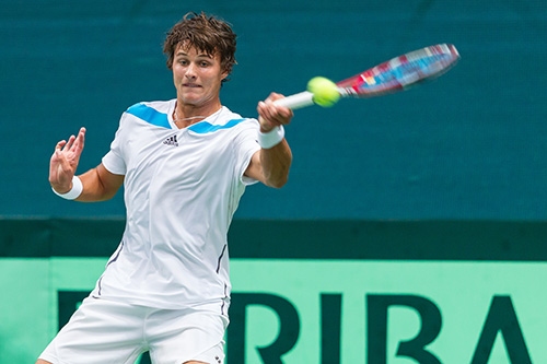 No 12. līdz 14. septembrim Valmierā, Vidzemes olimpiskajā centrā, notiks Deivisa kausa Eiropas Āfrikas zonas 1. grupas cīņa starp Latvijas un Austrijas tenisa izlasēm. Latvija izlases sastāvā spēlē vecsaulietis Jānis Podžus. 
Autors: hutera.blog.sme.sk