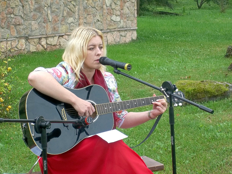 Dzejā un mūzikā Sarmīte Gausiņa-Elksne.
Autors: Ruta Keiša