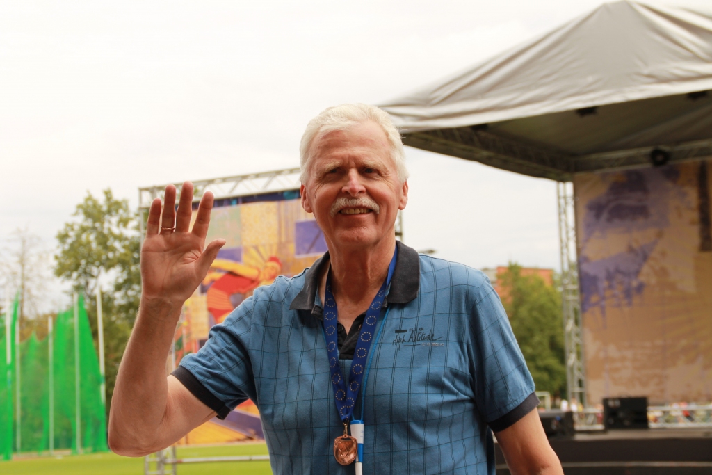 Andris Staģis ne tikai apraksta sporta notikumus, bet arī pats piedalās sacensībās. 
Autors: Uldis Varnevičs