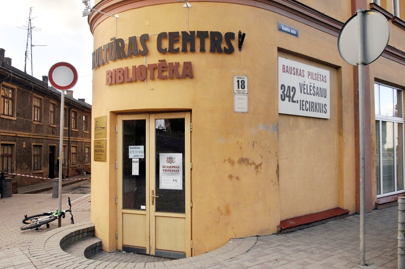 Bauskas kultūras centrā iespējams nobalsot iepriekš jeb nodot balsi glabāšanā. Pilsoņi to var izdarīt 1., 2. un 3. oktobrī.
Autors: Ivars Bogdanovs