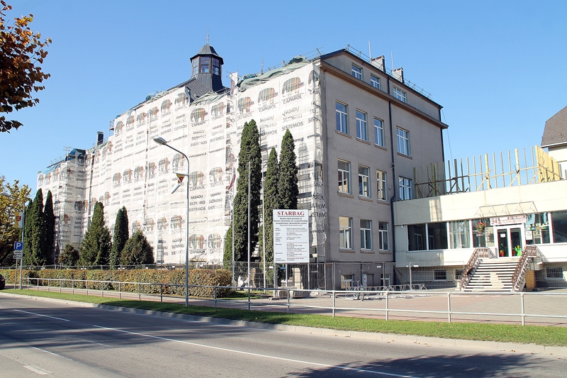 Pastiprināta kontrole nākotnē skars sabiedriskās ēkas, arī izglītības iestādes.  
Autors: Uldis Varnevičs