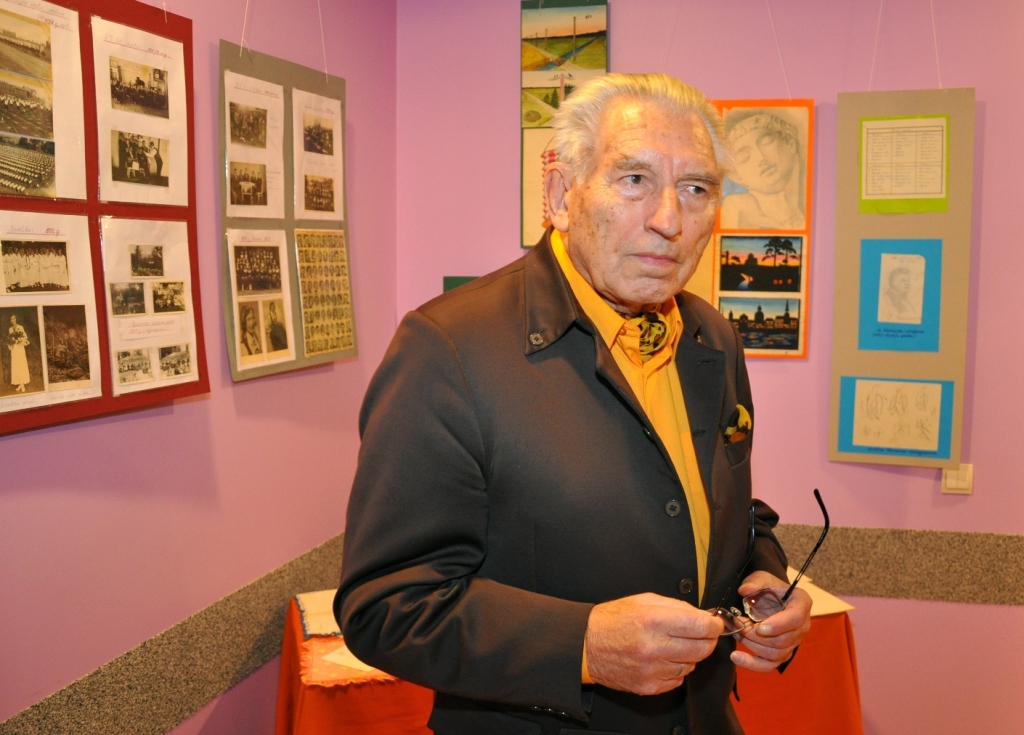 Vecumnieku vidusskolas absolvents Ēriks Hānbergs atcerējās gan dramatiskus notikumus, gan jaunības dienu draiskulības.
Autors: Žanna Zālīte