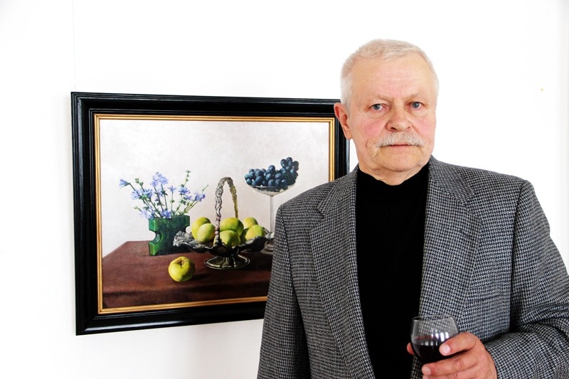 Juris Pudāns izstādes «Portrets un klusā daba» atklāšanā Bauskas novadpētniecības un mākslas muzejā.
Autors: Lidija Bērziņa