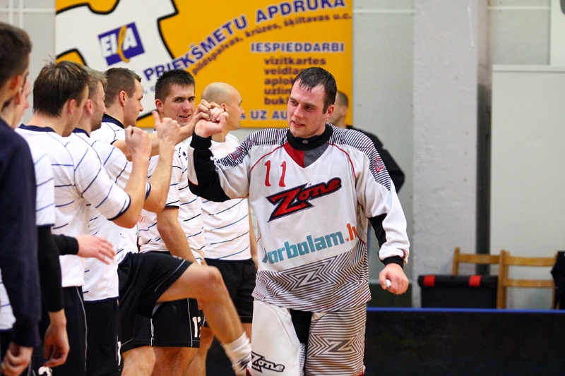 Elvis Holsts, FK «Bauska» vārtsargs ar 11. numuru, atzīts par labāko spēlētāju.
Autors: Elīna Gruncka