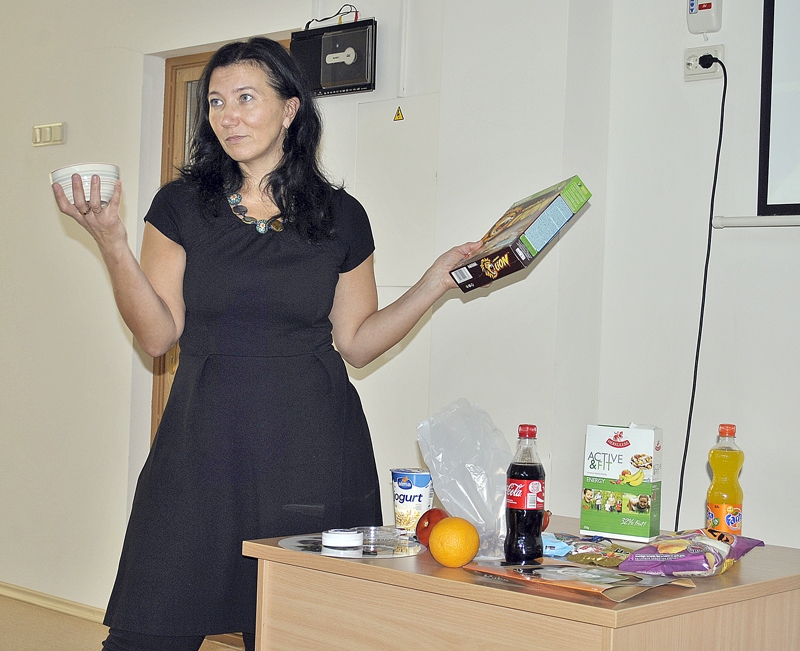 Liene Sondore, uztura speciāliste, Bauskas novada jauniešiem sniedza noderīgus padomus par veselīgiem ēšanas paradumiem.
Autors: Zane Gorškova