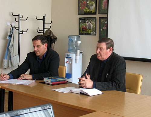 Uzņēmumu «Bauskas ūdenssaimniecība» Gunārs Akmeņlauks (no labās) vada kopš tā izveidošanas 1998. gadā. 
Autors: no 