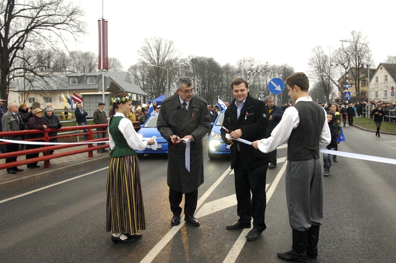Amatpersonas atklāj Mūsas tiltu.
Autors: Ivars Bogdanovs