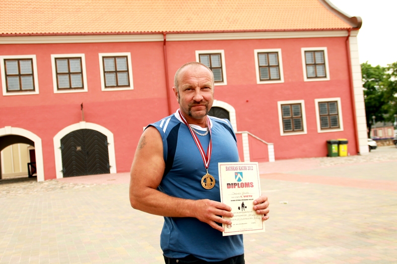 Dainis Zaķis interneta balsojumā šogad saņēma visvairāk balsu – 195 bauskasdzive.lv portāla lietotāji atbalstīja viņa kandidatūru. 
Autors: no «Bauskas Dzīves» arhīva