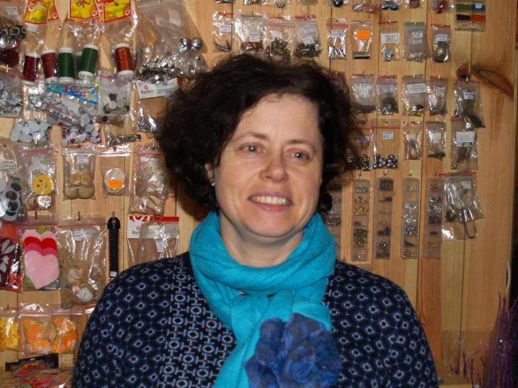 Vineta Lamberte sekmīgi atradusi savu nišu Iecavā un plāno veikala – darbnīcas paplašināšanu.


Autors: Madara Ērgle