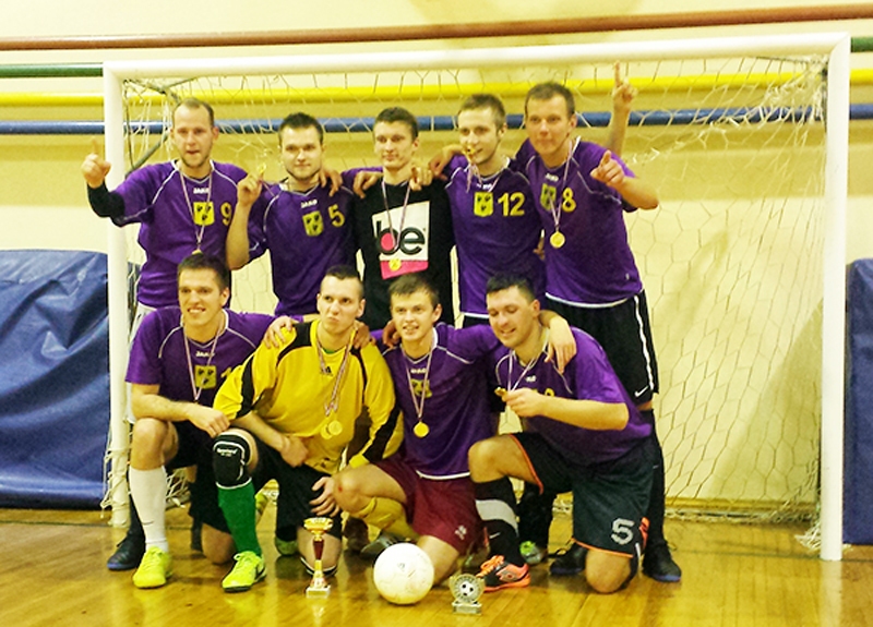 Sportisti no Gailīšiem triumfē Iecavas telpu futbola čempionātā. 
Autors: no iecava.lv