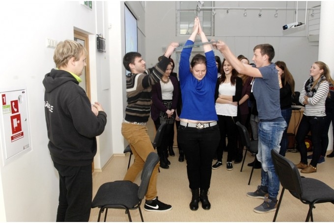 «Jauniešu veselības akadēmijas» pirmajā nodarbībā.
Autors: No arhīva.