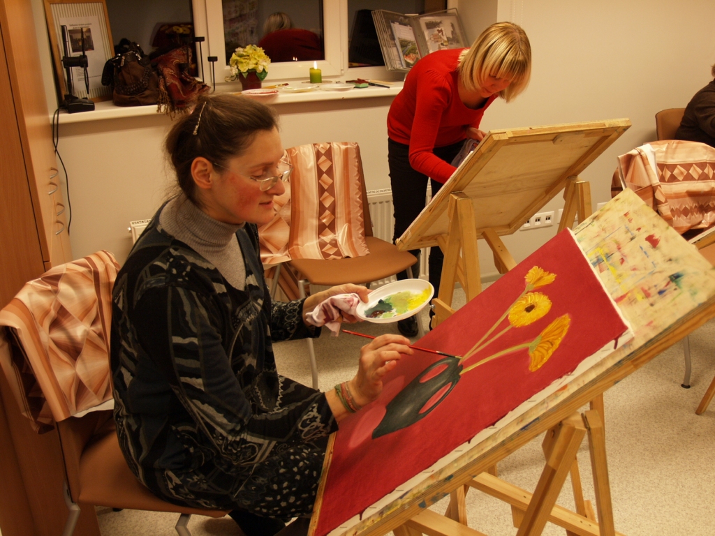 Glezno Līga Stūra (no kreisās) un Diāna Upelniece.
Autors: Antra Ērgle