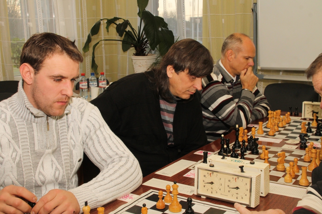 Kasparam Kalniņam no Stelpes Ziemassvētku turnīrā Bauskā pirmā un otrā vieta. 
Autors: Uldis Varnevičs