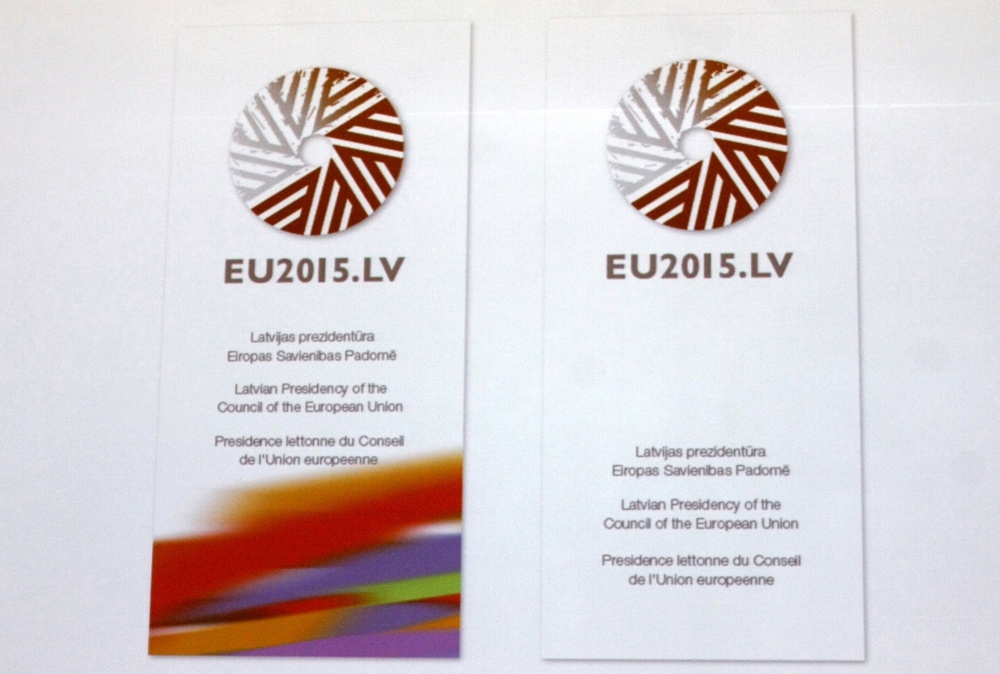 Dzirnakmens izvēlēts par Latvijas prezidentūras logo.