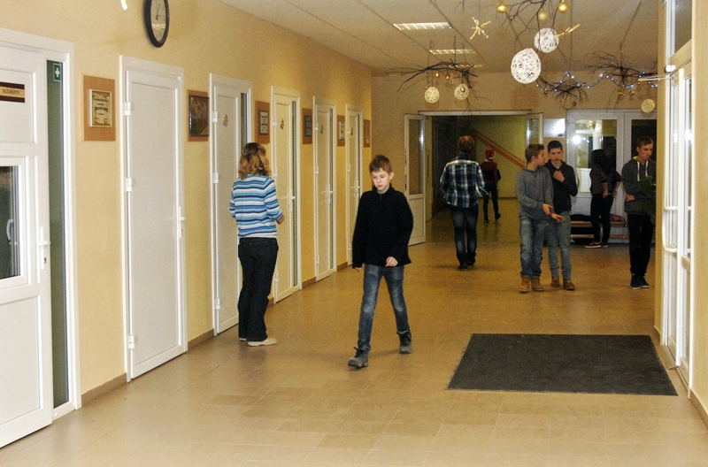 Pilsrundālē IZM piedāvātie skolēnu minimālā skaita kritēriji apdraudētu vidusskolas pastāvēšanu.
Autors: Ivars Bogdanovs