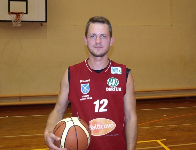 Gati Justoviču atzinuši par LBL3 decembra vērtīgāko spēlētāju. 
Autors: iecava.lv