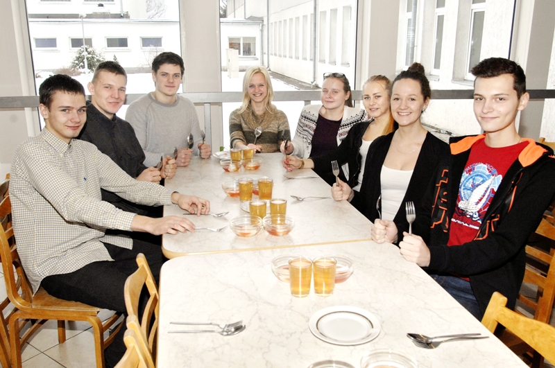 Iecavas vidusskolas 12.a klase.
Autors: Ivars Bogdanovs