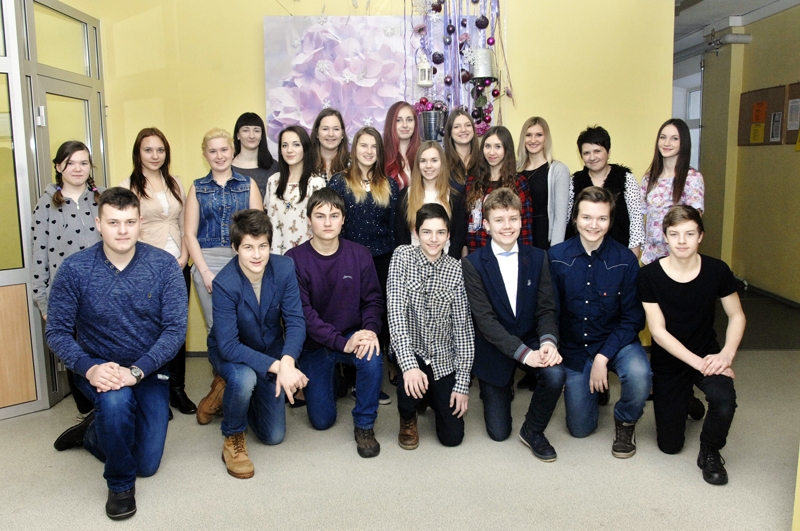 Iecavas vidusskolas 9.a klase. 
Autors: Ivars Bogdanovs